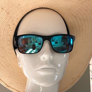 NWOT POLICE made in Italy Sunglasses. Never Worn